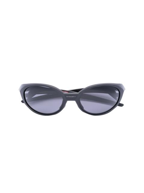 oval frame sunglasses