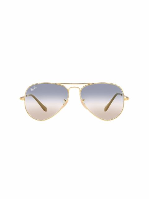 aviator-frame sunglasses