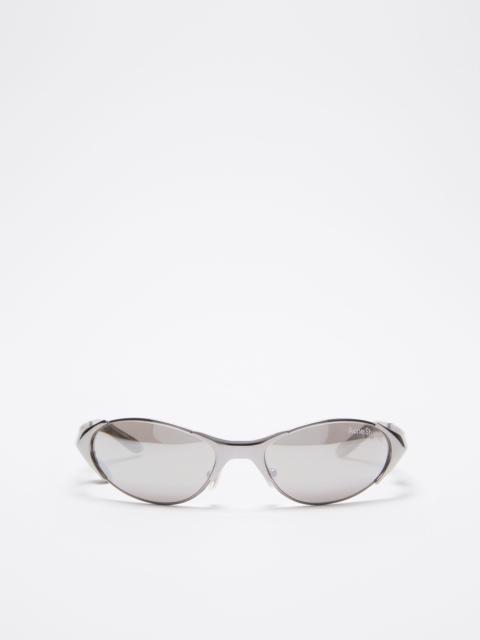 Metal frame charm sunglasses - Antique Silver