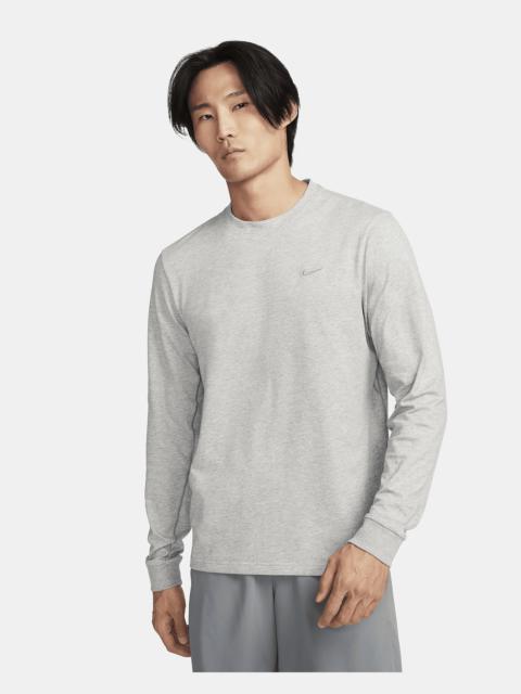 Nike Primary Men's Dri-FIT Long-Sleeve Versatile Top