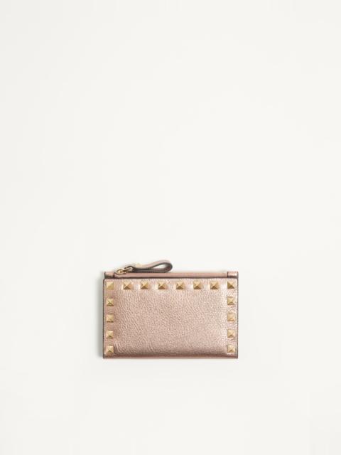ROCKSTUD LAMINATED GRAINY CALFSKIN CARD HOLDER WITH ZIP