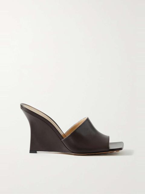 Leather mules