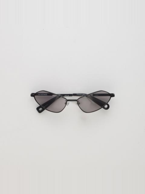 Bambino Angular Sunglasses in Metal Matt Black