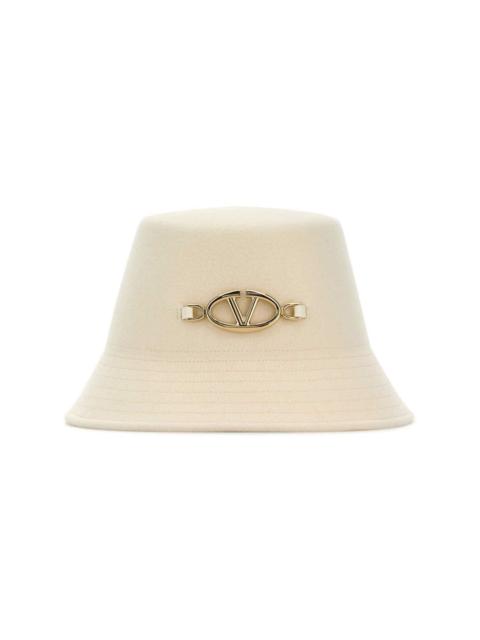 Vlogo-appliqué bucket hat