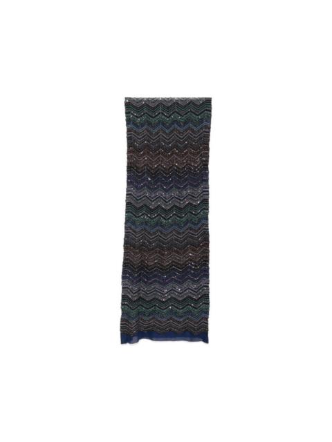 chevron-pattern scarf