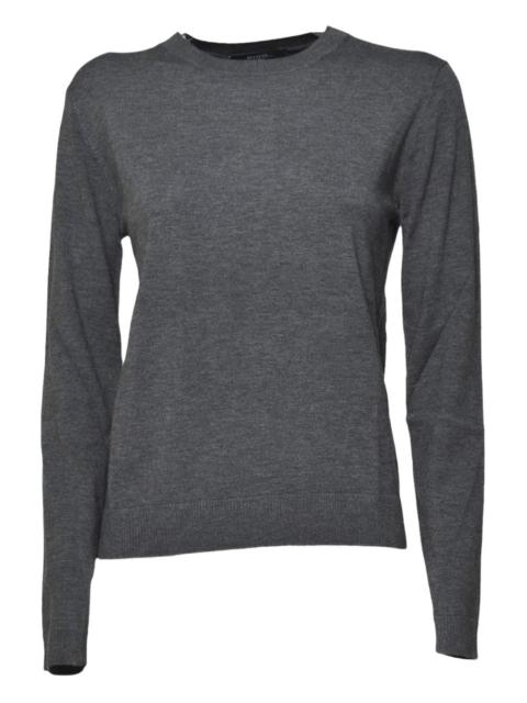round-neck long-sleeve top