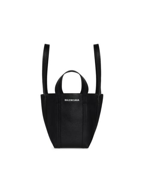 Everyday Xl East-west Shoulder Tote Bag in Black