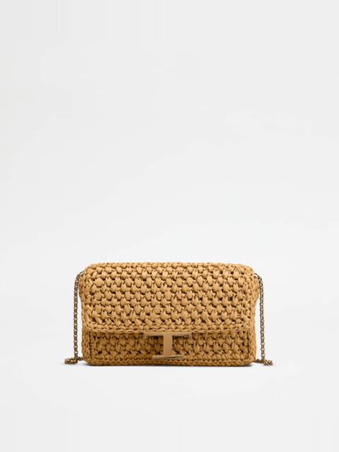 T TIMELESS FLAP BAG IN RAFFIA MICRO - BEIGE