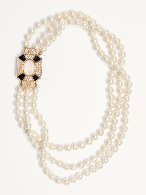 PAS PLUS NECKLACE IN METAL, ENAMEL, RESIN, PEARLS AND SWAROVSKI® CRYSTALS