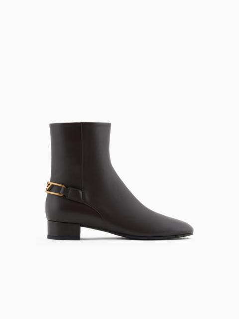 NAPPA-LEATHER ANKLE BOOTS WITH AN EAGLE PLATE