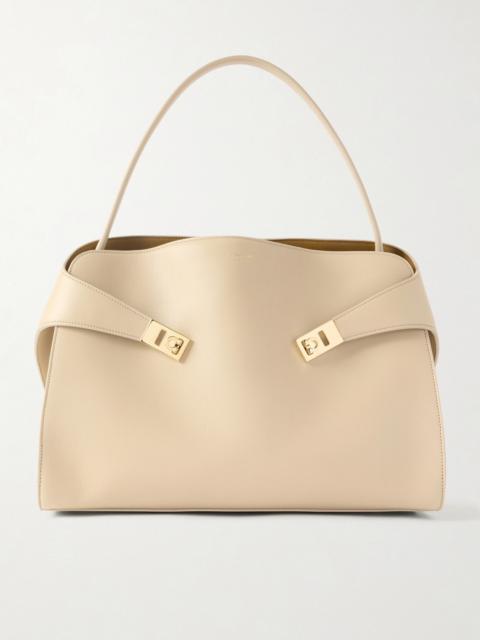 Hug Medium Leather Tote