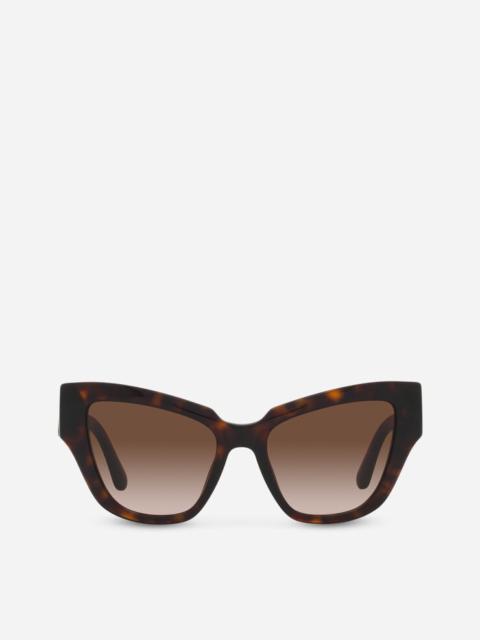 DG crossed sunglasses