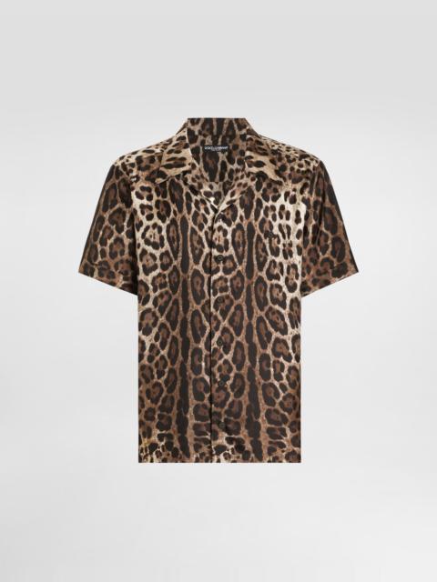 Silk shirt with leopard print