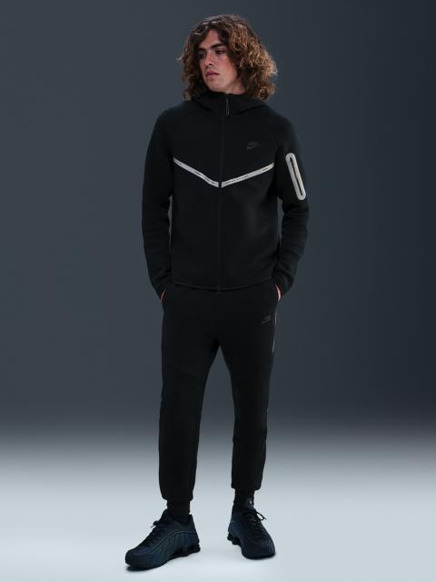 Nike Tech Men's Fleece Joggers with Reflective Accents