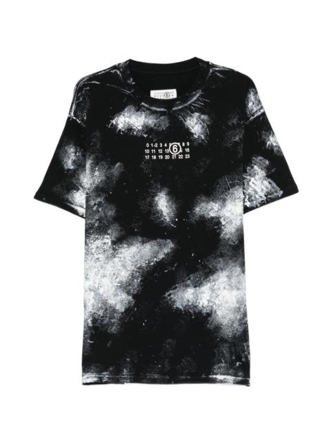 graphic-print T-shirt