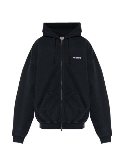 long-detail zip-fastening hoodie