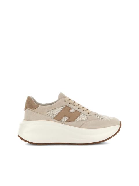 H696 Chunky Runner leather sneakers