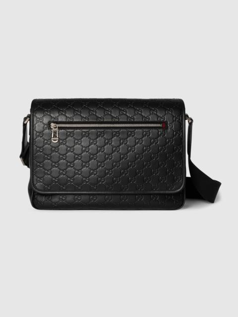 GG Emblem medium crossbody bag