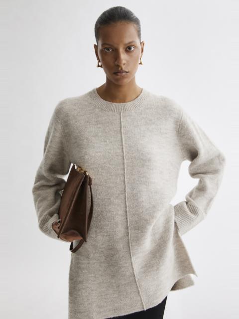 NELLI
Wool blend elongated sweater
