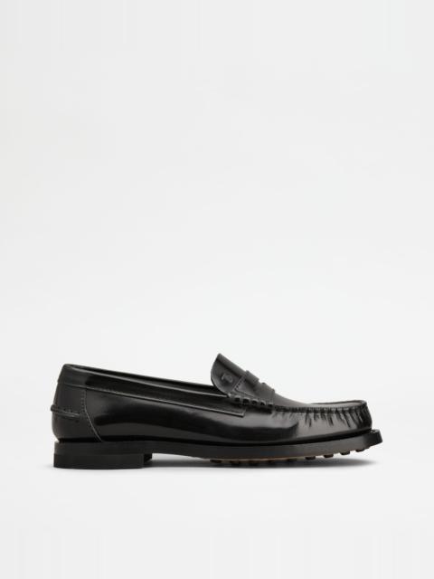 LOAFERS IN LEATHER - BLACK