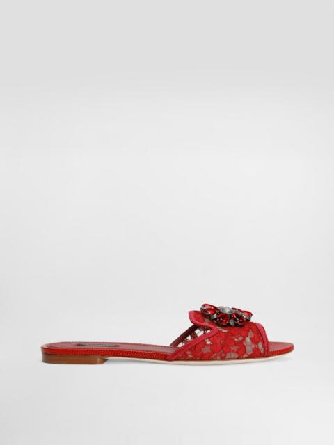 Slippers in lace with crystals