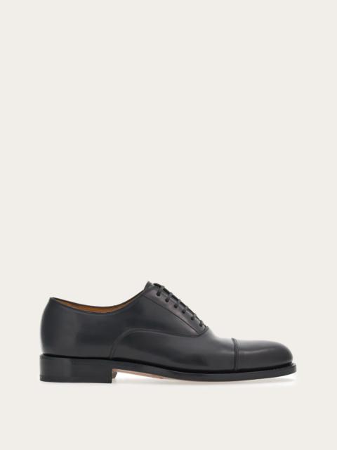 Tramezza Oxford with toe cap