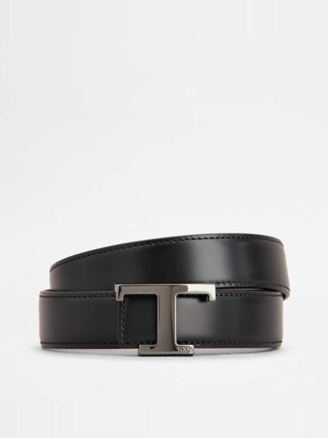 T TIMELESS REVERSIBLE BELT IN LEATHER - BLACK, BURGUNDY