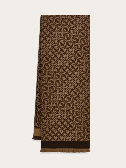 Gancini chain scarf