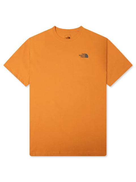 STAY EXPLORING REGULAR S/S TEE - DUST ORANGE