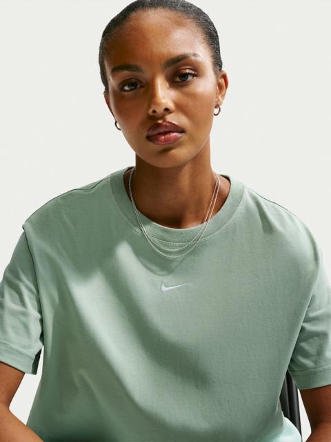 Nike Sportswear Classic Women's Loose Short-Sleeve Cropped T-Shirt
