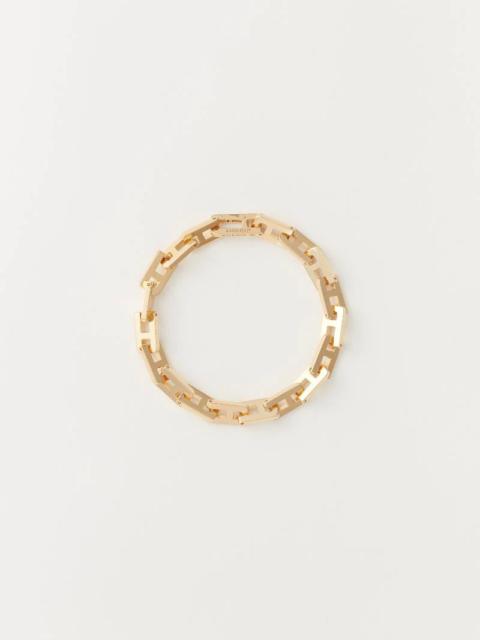 A CHAIN BRACELET