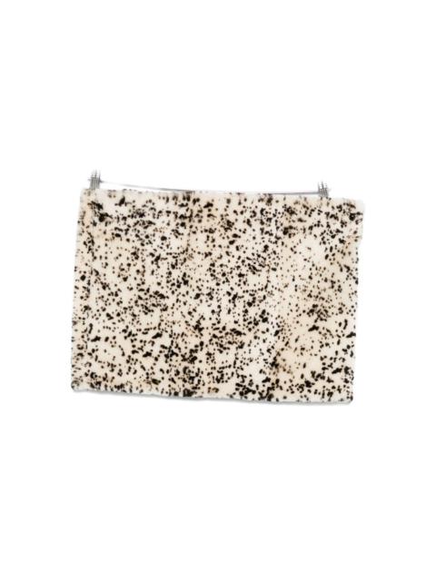 abstract-pattern scarf