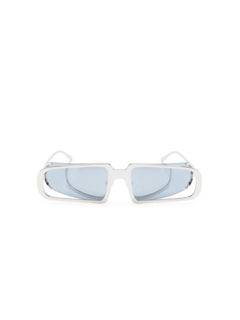 oversized-frame tinted sunglasses