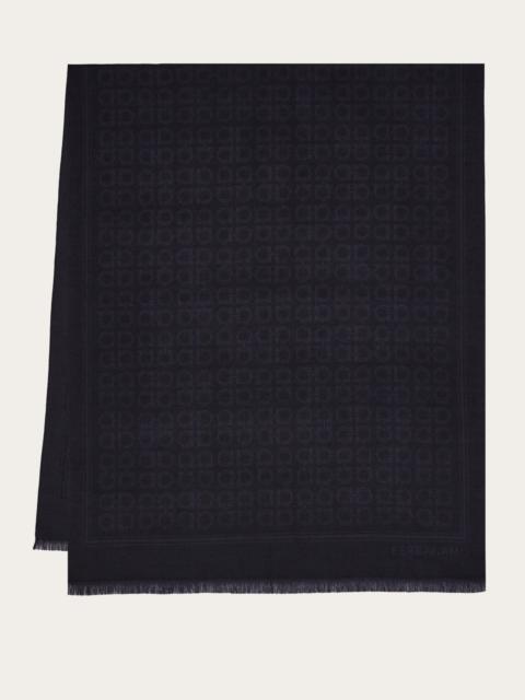 Gancini square stole