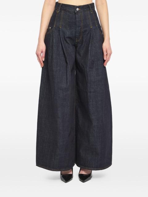 Souro de-Nimes pleated denim jeans