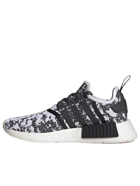 (WMNS) adidas NMD_R1 'Grey Carbon Digi Camo' IE9613