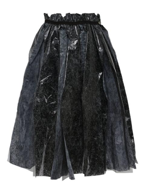 foil-effect pleated skirt