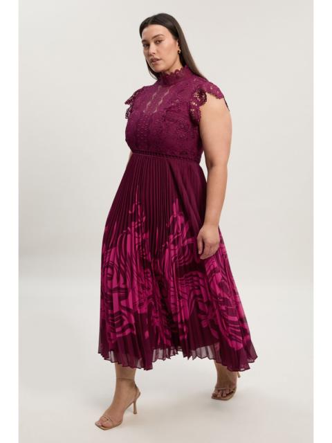 Plus Size Guipure Lace Pleated Maxi Dress