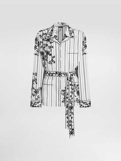 Vanity robe with embroidery