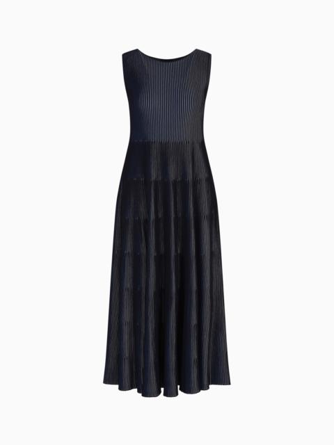SLEEVELESS DRESS IN KNIT FRONT AND BACK PLATED EFFECT