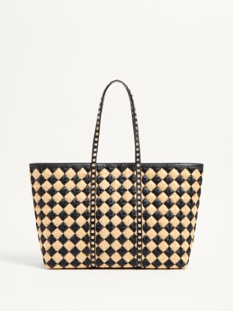 VALENTINO GARAVANI ROCKSTUD EMBROIDERED SHOPPING BAG IN SYNTHETIC RAFFIA