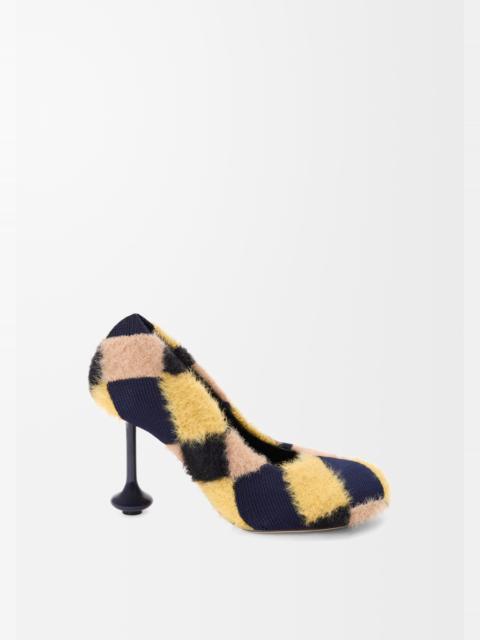 Toy pump in jacquard knit