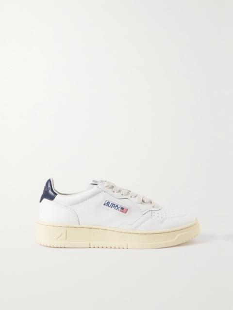 Medalist Low Leather Sneaker