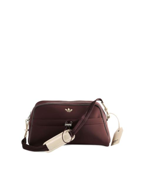 logo-embroidered shoulder bag