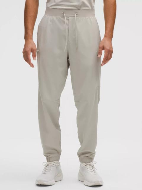 Zeroed In Classic-Fit Cargo Jogger *Regular