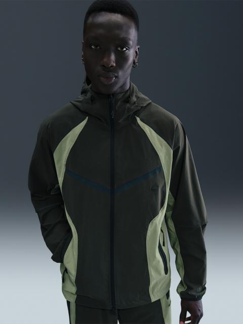 Nike Tech Men's Dri-FIT Woven Color-Block Windrunner Loose Jacket
