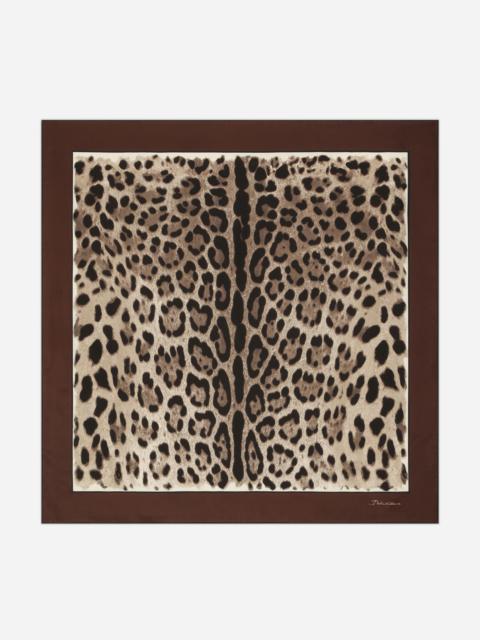 Leopard-print twill scarf (90x90)