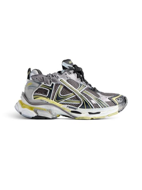 Men's Runner Sneaker  in Grey/yellow/white