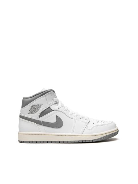 Air Jordan 1 Mid sneakers