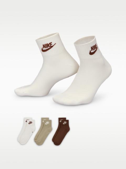 Nike Everyday Essential Ankle Socks (3 Pairs)